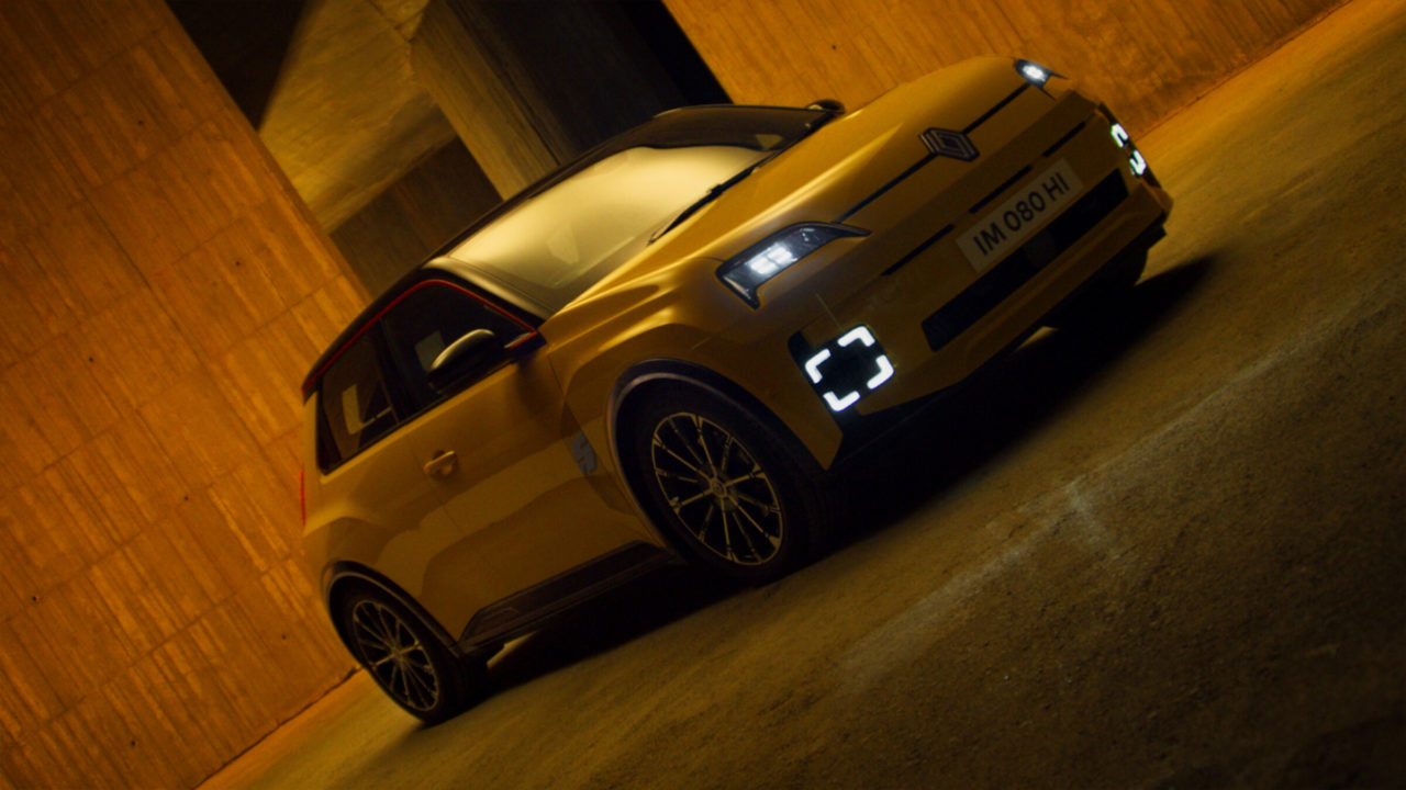 Renault5_Website_041